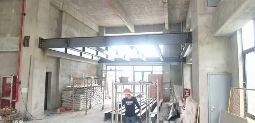 鋼結(jié)構(gòu)夾層主梁副梁連接施工