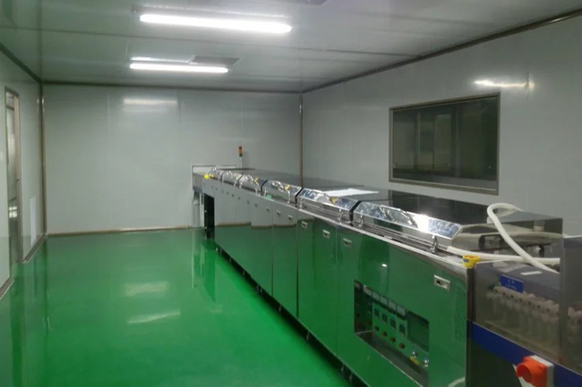 青浦食品廠(chǎng)房裝修_十萬(wàn)級(jí)凈化車(chē)間
